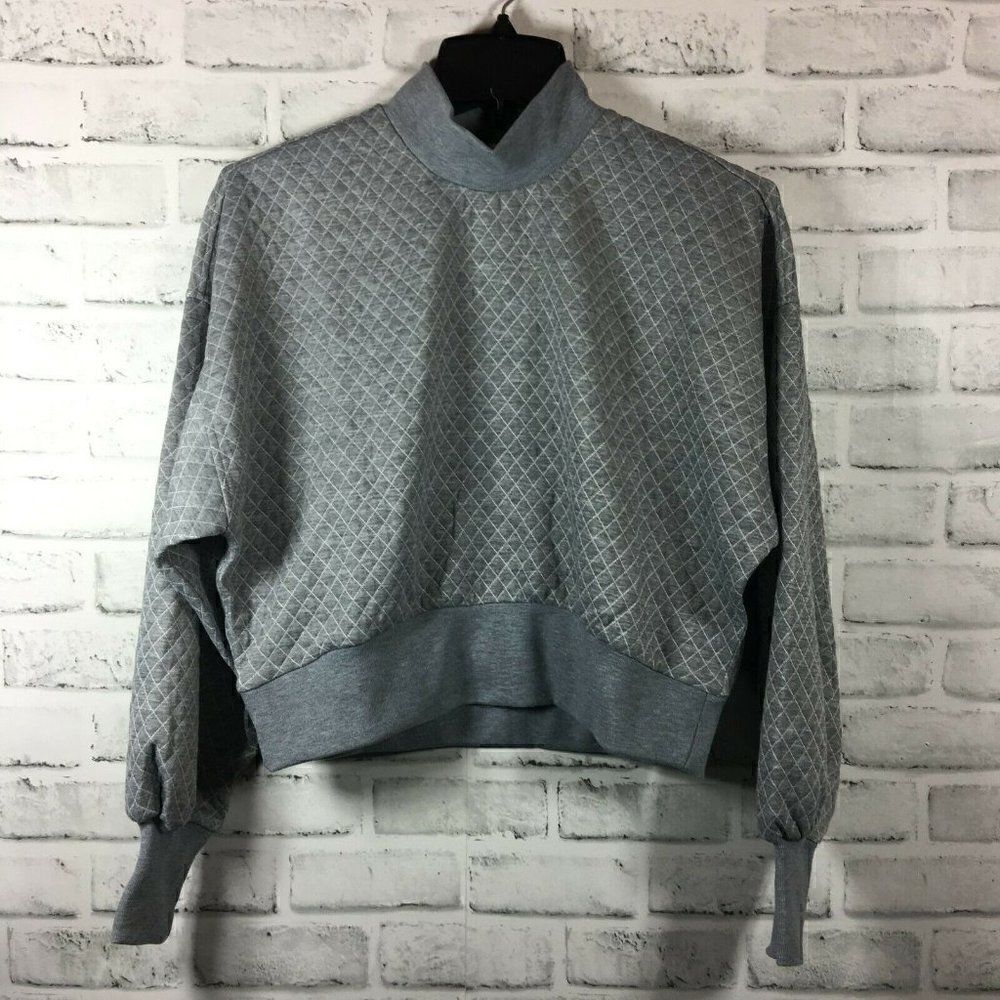 Socialite Women's Sweater Grey Size XS Textured Mock Neck Pullover Cropped Quilt